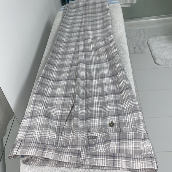 Like New IZod Mens Golf Pants W36” slim fit and 31” Inseam. 10/10 Condition - Picture 6 of 15